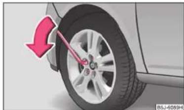 SKODA Fabia (2010) - Desserrage et serrage des boulons de roue - 1