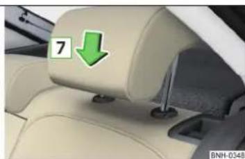 SKODA Rapid (2014) - Monter/demonter les appuie-têtes - 4