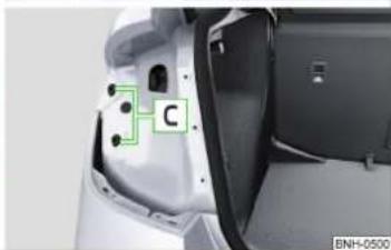 SKODA Rapid (2014) - La lampe se retire. - 1