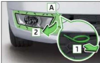 SKODA Rapid (2014) - Remplacement de I'ampoule du feu antibrouillard - 1