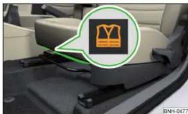 SKODA Rapid (2014) - Emplacement de la veste reflective - 1