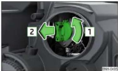 SKODA Rapid (2014) - Remplacement de I'ampoule des feuix diurne et de position - 1