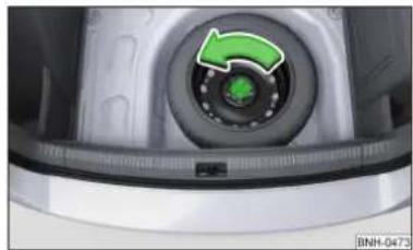 SKODA Rapid (2014) - AVENTISSEMENT - 1