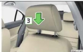 SKODA Rapid (2014) - Monter/demonter les appuie-têtes - 2