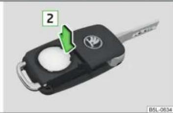 SKODA Rapid (2014) - Remplacement de la pile dans la clé à télécommande - 2