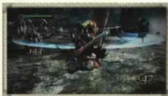 Konami NinetyNine Nights II (Xbox 360) - ESQUIVAR ▶ GATILLO DERECHO - 2