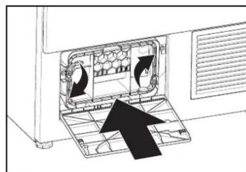Schulthess Spirit topLine TC 8330 U - Pulizia del condensatore lamellare - 4