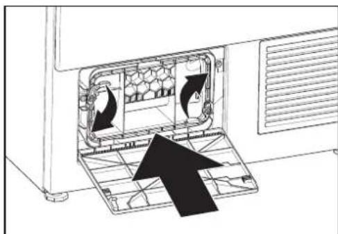 Schulthess Spirit topLine TC 8330 U - Nettoyage du refroidisseur d'air - 4