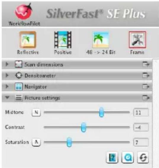 PLUSTEK OpticFilm 8200i SE - Controls Dock - 1