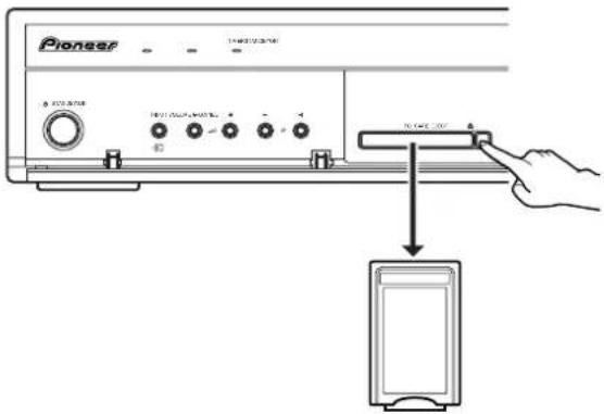 PIONEER PDP506XDE - Retrait d'une carte de mémoire - 1