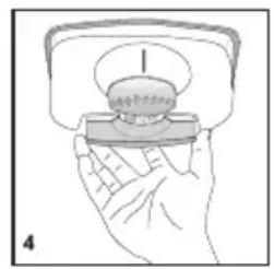 BLOMBERG KNM 1551 I A - Replacing the interior light bulb - 2