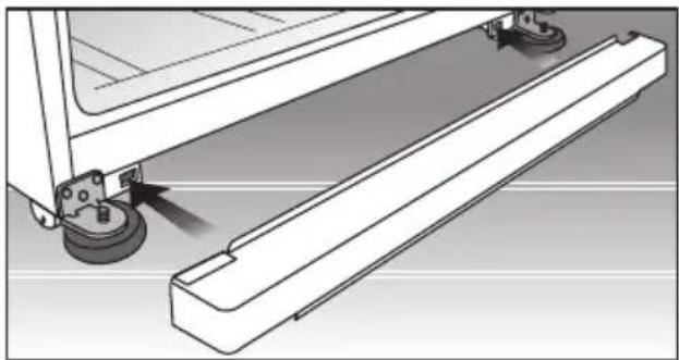 BLOMBERG KND 9860 XA - Τοποθέτηση του κάτω καλύμματος αερισμού - 1