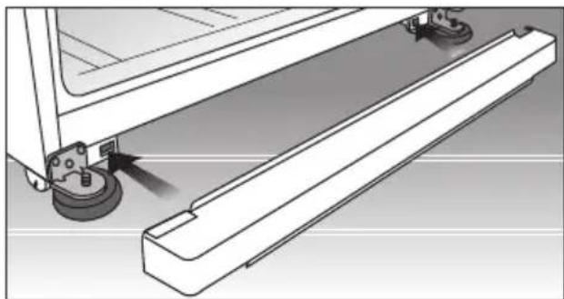 BLOMBERG KND 9860 A - Installing the lower ventilation cover - 1