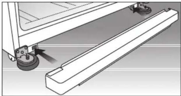 BLOMBERG KND 9860 A - Installation du cache de ventilation inf rieur - 1
