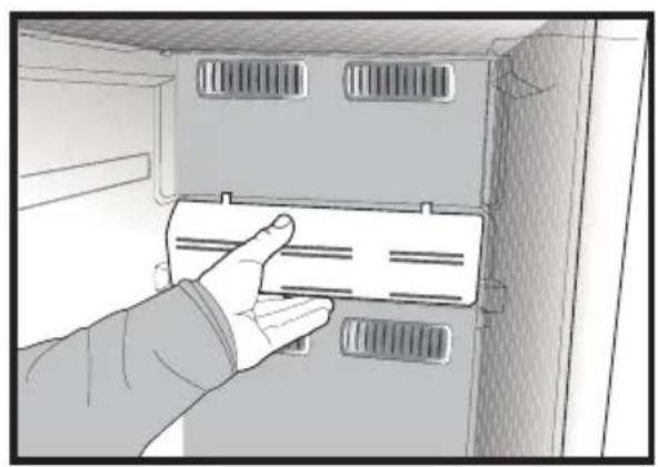 BLOMBERG IWD 1006 XT - Replacing the Interior Light Bulb - 3