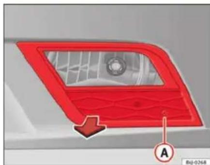SEAT Leon SC (2014) - Remplacement d'une ampoule de projecteur antibrouillard - 1