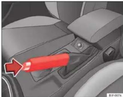 SEAT Leon SC (2013) - Actionnement du frein à main - 1