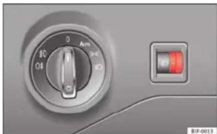 SEAT Leon SC (2013) - Réglage du site des projecteurs, éclairage du tableau de bord et des interrupteurs - 1