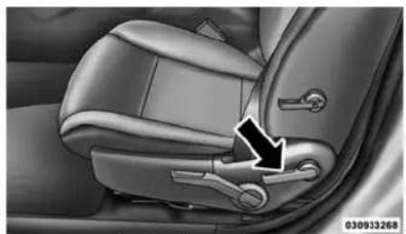 Chrysler 200 Sedan (2014) - Siegesadossierinclinable - 1