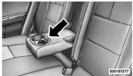 Chrysler 200 Sedan (2014) - Accouoircentralarriererabattable - 1