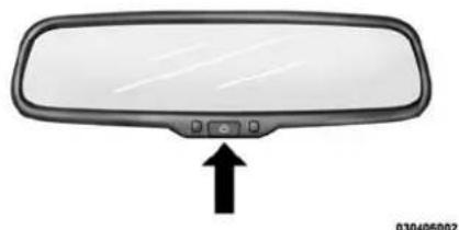 Chrysler 200 Sedan (2014) - Rétroviseuràattenuation automatique—selonl'équipement - 1