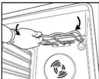 WHIRLPOOL AKP 459 - FLYTTA PÄ DET ÖlRE VÄRMEELEMENTET (ENDAST VISSA MODELLER) - 3
