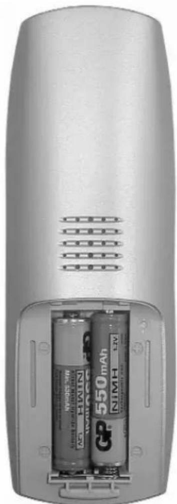 AEG D 6000 Trioset - Les accumulateurs doivent être posés avec la polarité correcte - 2
