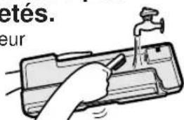 SHARP FUS63E - Lavez le bac sous l'eau pour rincer les impuretés. - 1