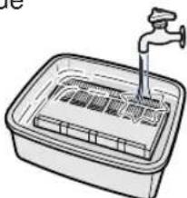 SHARP FUS63E - Spoel de nevelfilterset met water. - 1