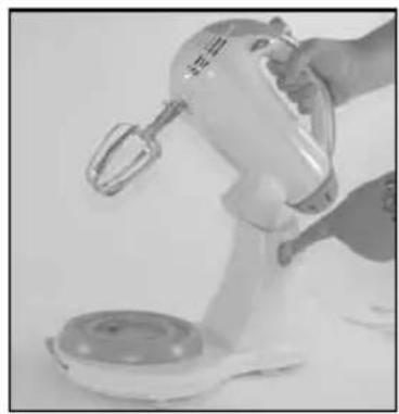 DELTA GTHMB01 - Mixer auf den Sockel setzen - 2