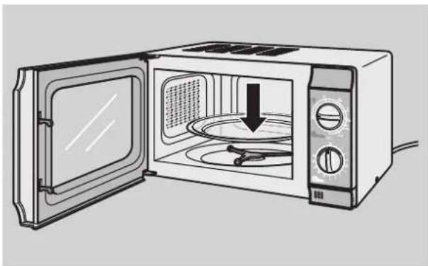 CLATRONIC MWG 763 - Inserir o prato rotativo - 1