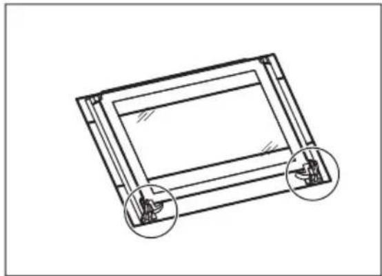 ELECTROLUX EOB3410 - De ovendeur en de glasplaat verwijderen - 3