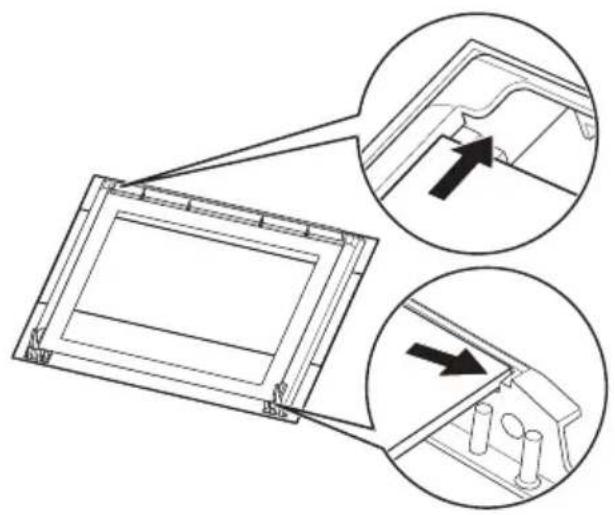 ELECTROLUX EOB 31004 X - Installing the door and the glass panel - 1