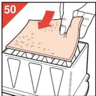PHILIPS HR4347 - Replacing the active carbon granules - 8