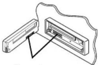 JVC KDLH7R - Hoe moet u het bedieningspaneel weer op zijn plaats bevestigen? - 3