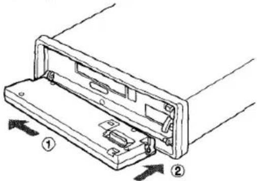 AIWA CTFX719 - Instalación del panel delantero - 1