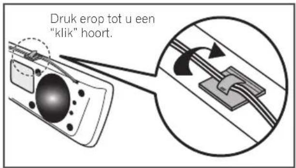 PIONEER XVBD621FSW - Verwijder de onderplaatjes. - 4