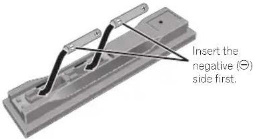 PIONEER XVBD621FSW - Insert the batteries (AAA/R03 x 2). - 1