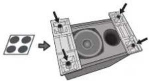 PIONEER XVBD500FS - Montaggio degli altoparlanti Attaccare i tappetini antiscivolo - 1