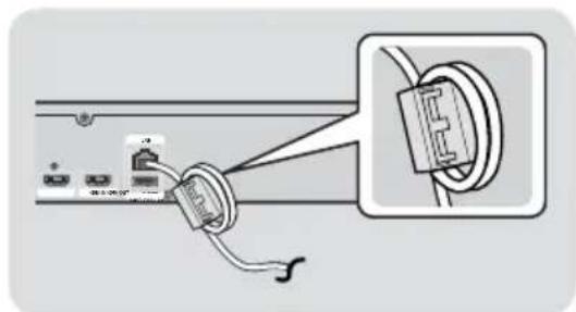 SAMSUNG HTFS5200 - Collegamento del nucleo toroidale in ferrite al cavo LAN del prodotto - 1