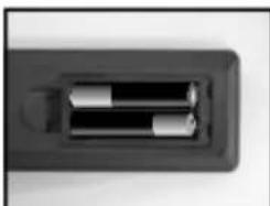 PEAQ DAB+ Radio PDR300 - Installation des PILES - 2
