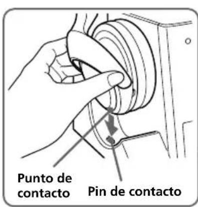SONY MDRDS3000 - Coloque los auriculares en el procesador de modo que los pines de contacto encajen en los orificios de contacto del procesador y asegúrese de que se ilumine el indicator CHG. - 1