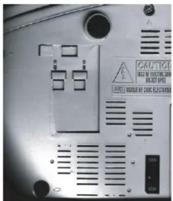 ELTA 6740 - Einsetzen der Batterien - 1