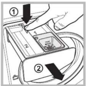 HOTPOINT-ARISTON Aqualtis AQ7L 492 U - Cleaning the detergent dispenser drawer - 1