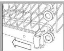 INDESIT DFP 273 NX - Never lift or lower the rack on one side only. - 1