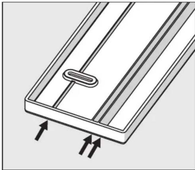 MIELE GDU 60651 - 8.Fitting a plinth facing - 3