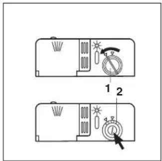 HAIER DW12TFE 3E - Glansspoelmiddel aanbrengen - 1