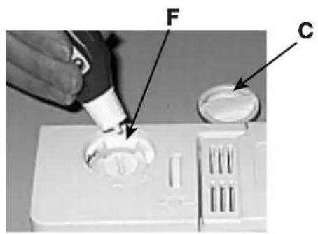 SCHOLTES LVI 1266 MGI - Einfüllen des Klarspülers - 1