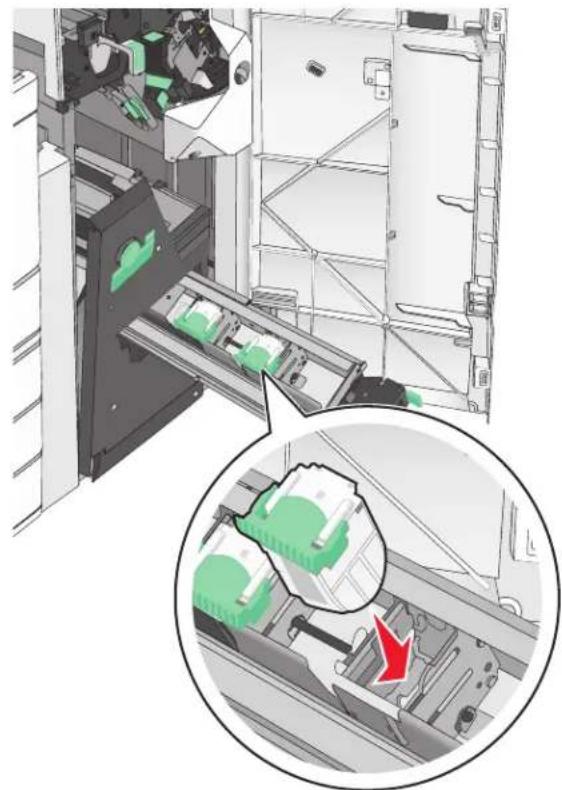 LEXMARK C950 - Remplacement de la cartouche d'agrafes dans l'unité d'agrafage de livrets - 8