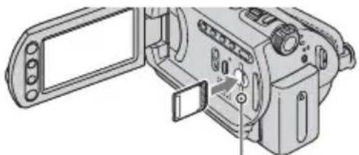 SONY DCRSR3190E - ■ Insertion/éjection d'un « Memory Stick Duo » - 1